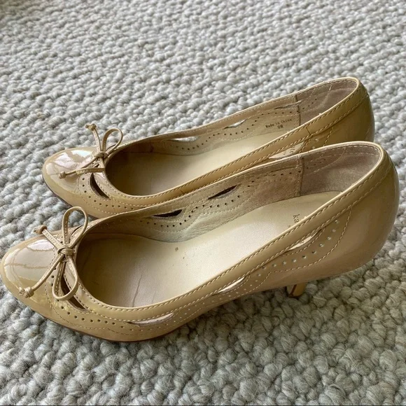 Kate Spade Size 8 Patent Leather Heels - Picture 4 of 8